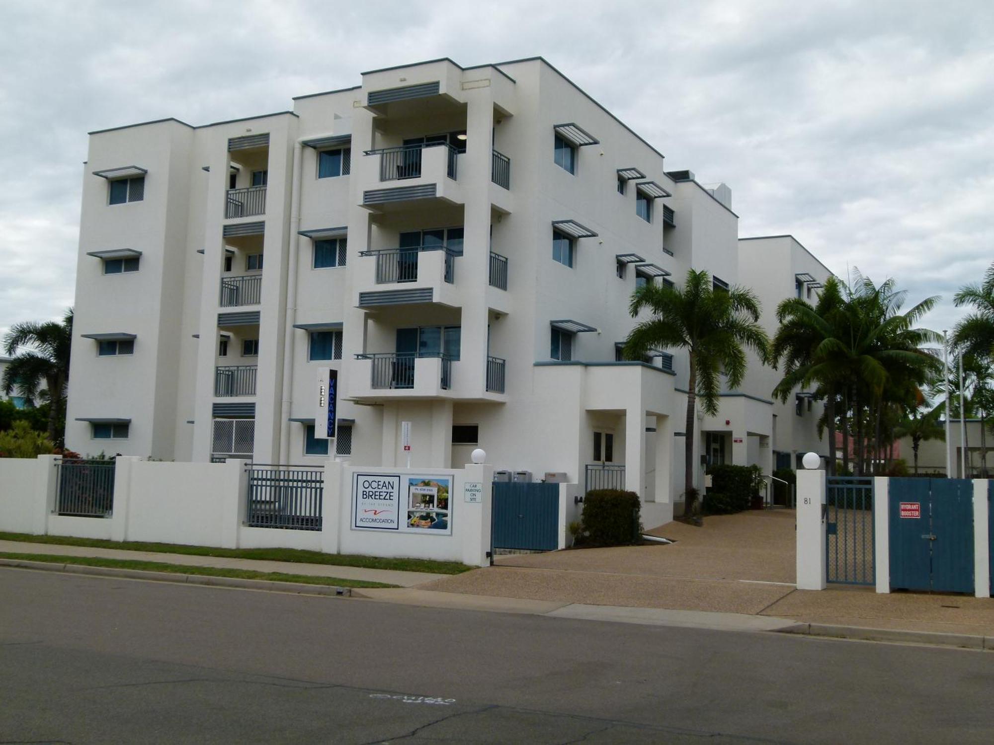 Madison Ocean Breeze Apartments Townsville Esterno foto