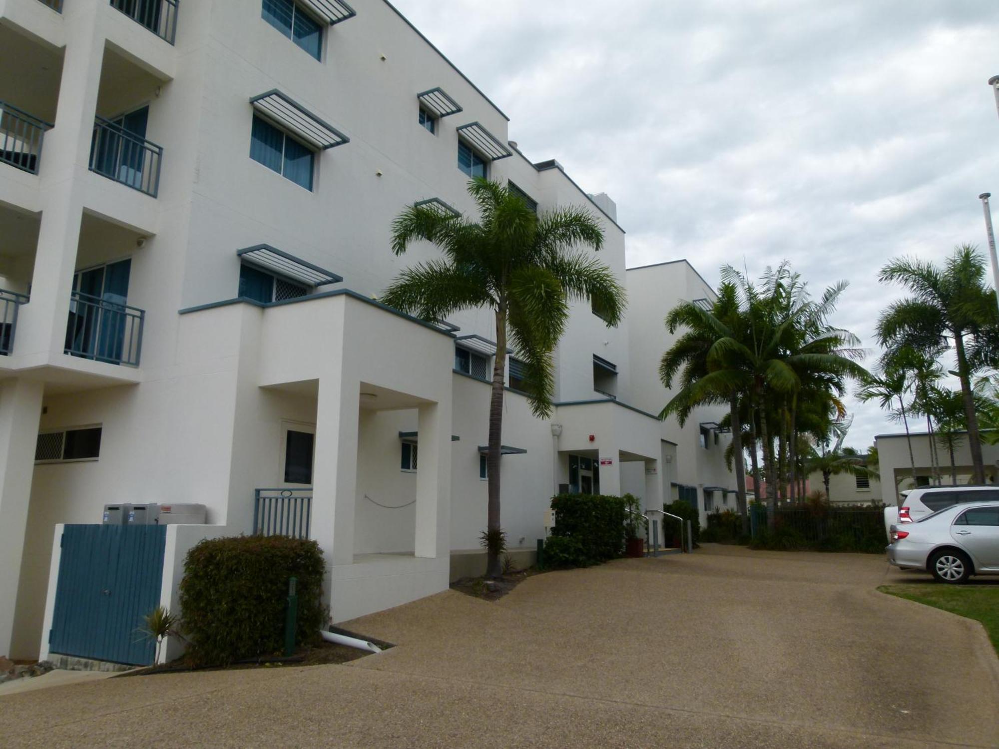Madison Ocean Breeze Apartments Townsville Esterno foto