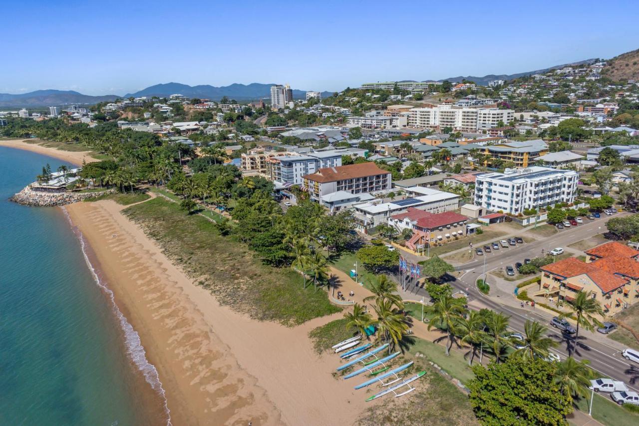 Madison Ocean Breeze Apartments Townsville Esterno foto