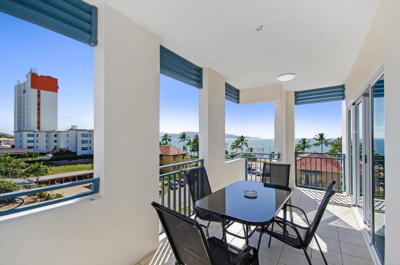 Madison Ocean Breeze Apartments Townsville Esterno foto